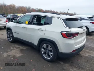 2021 Jeep Compass Limited with VIN 3C4NJCCB3MT573534, listed as a IAAI auction lot 40958890 with 74,147 mi miles. Bid and sale history available at carsss.com. Image 3.
