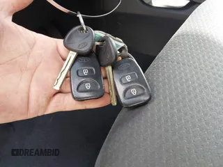 2013 Kia Sorento LX z VIN 5XYKT3A64DG341941, wystawiony jako IAAI lot #41944016 z przebiegiem 154 157 mil mil oraz . Historia ofert i sprzedaży dostępna na DreamBid. Obrazek 11.