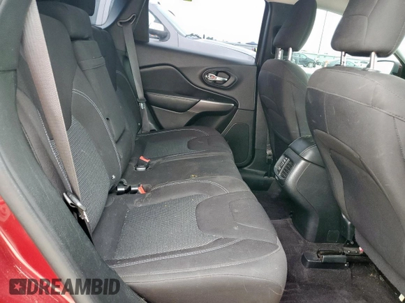 2019 Jeep Cherokee Latitude с VIN 1C4PJLCB2KD175906, выставлен на аукционе Copart как лот 57228085 с пробегом 185 082 миль миль и Списание • Salvage title. История ставок и продаж доступна на DreamBid. Изображение 11.