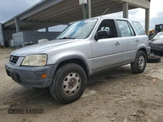 1998 Honda CR-V LX with VIN JHLRD284XWC014433, listed as a Copart auction lot 78133144 with 140,705 mi miles and Salvage Title. Bid and sale history available at carsss.com. Image 1.