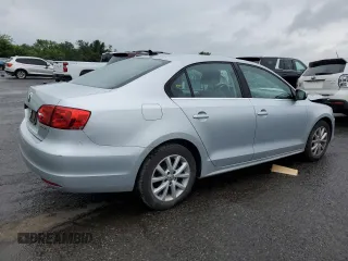 2013 Volkswagen Jetta SE with VIN 3VWDP7AJ9DM448489, listed as a Copart auction lot 62683725 with 178,931 mi miles and Salvage title. Bid and sale history available at DreamBid. Image 3.