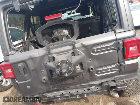 2020 Jeep Wrangler Unlimited Rubicon z VIN 1C4HJXFN8LW176002, wystawiony jako IAAI lot #41662158 z przebiegiem 55 924 mil mil oraz . Historia ofert i sprzedaży dostępna na DreamBid. Obrazek 16.