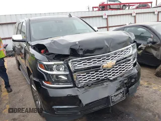 2019 Chevrolet Suburban LT z VIN 1GNSKHKC0KR368886, wystawiony jako IAAI lot #41942753 z przebiegiem Nie podano mil oraz . Historia ofert i sprzedaży dostępna na DreamBid. Obrazek 1.
