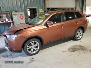 2015 Mitsubishi Outlander SE with VIN JA4AZ3A31FZ012872, listed as a Copart auction lot 54150585 with 113,984 mi miles and Salvage title. Bid and sale history available at DreamBid. Image 1.