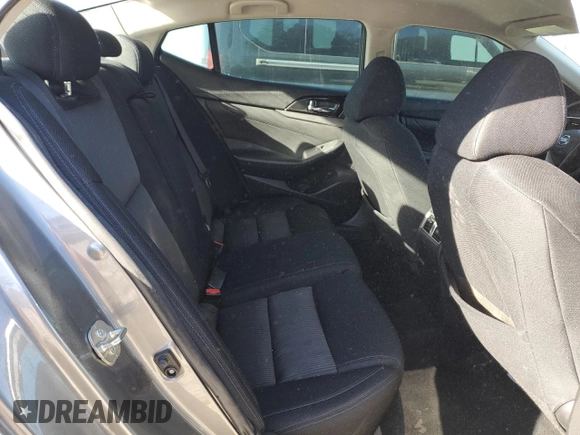 2017 Nissan Maxima S z VIN 1N4AA6APXHC437911, wystawiony jako Copart lot #47090525 z przebiegiem 96 122 mil mil oraz Szkoda całkowita • Salvage title. Historia ofert i sprzedaży dostępna na DreamBid. Obrazek 10.