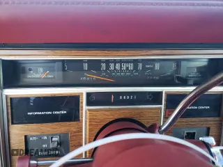 1981 Cadillac Eldorado z VIN 1G6AL5799BE635997, wystawiony jako Copart lot #45287175 z przebiegiem 46 416 mil mil oraz Czysty tytuł • Clean title. Historia ofert i sprzedaży dostępna na DreamBid. Obrazek 9.