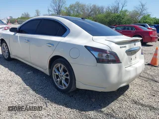2013 Nissan Maxima S with VIN 1N4AA5AP0DC837111, listed as a IAAI auction lot 42105366 with 118,166 mi miles and . Bid and sale history available at DreamBid. Image 3.