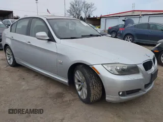 2011 BMW 3 Series 328i xDrive with VIN WBAPK5G59BNN25729, listed as a IAAI auction lot 41369803 with 76,326 mi miles. Bid and sale history available at carsss.com. Image 1.