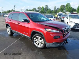 2015 Jeep Cherokee Sport z VIN 1C4PJLAB7FW637356, wystawiony jako IAAI lot #42160364 z przebiegiem 180 310 mil mil oraz . Historia ofert i sprzedaży dostępna na DreamBid. Obrazek 1.