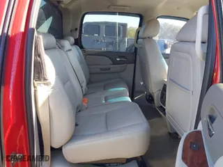 2012 Chevrolet Avalanche LTZ with VIN 3GNTKGE79CG308278, listed as a IAAI auction lot 41036692 with 197,711 mi miles. Bid and sale history available at carsss.com. Image 8.