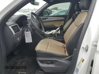 2022 Volkswagen Atlas SE с VIN 1V2JE2CA5NC205078, выставлен на аукционе Copart как лот 81127324 с пробегом Не указан миль и Списание • Salvage title. История ставок и продаж доступна на DreamBid. Изображение 7.