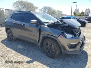 2020 Jeep Compass Altitude with VIN 3C4NJCBB4LT205864, listed as a Copart auction lot 51979885 with 55,541 mi miles and Salvage Title. Bid and sale history available at carsss.com. Image 4.