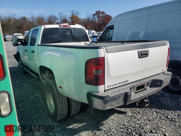 2011 Chevrolet Silverado 3500HD LT with VIN 1GC4KZC80BF153396, listed as a Copart auction lot 77978044 with 164,529 mi miles and Salvage Title. Bid and sale history available at carsss.com. Image 2.