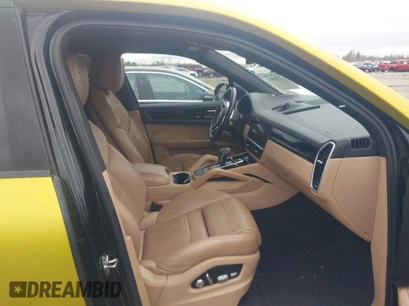 2020 Porsche Cayenne z VIN WP1AA2AY5LDA03828, wystawiony jako IAAI lot #41304951 z przebiegiem Nie podano mil oraz . Historia ofert i sprzedaży dostępna na DreamBid. Obrazek 5.