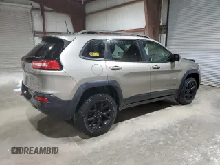 2017 Jeep Cherokee Trailhawk L Plus z VIN 1C4PJMBB4HW593615, wystawiony jako Copart lot #56342885 z przebiegiem 88 215 mil mil oraz Szkoda całkowita • Salvage title. Historia ofert i sprzedaży dostępna na DreamBid. Obrazek 3.