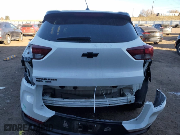 2022 Chevrolet TrailBlazer LS with VIN KL79MNSL8NB013099, listed as a Copart auction lot 83608234 with 0 mi miles and Non Repairable. Bid and sale history available at carsss.com. Image 6.