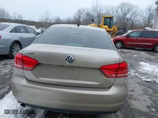 2015 Volkswagen Passat 1.8T Limited Edition with VIN 1VWAS7A34FC016495, listed as a IAAI auction lot 41537227 with 147,197 mi miles. Bid and sale history available at carsss.com. Image 16.