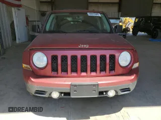 2014 Jeep Patriot Latitude with VIN 1C4NJRFB3ED792919, listed as a Copart auction lot 66043945 with 142,224 mi miles and Salvage title. Bid and sale history available at DreamBid. Image 5.