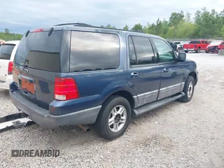 2003 Ford Expedition Special Service with VIN 1FMPU15L13LB57143, listed as a IAAI auction lot 42031718 with 516,600 mi miles. Bid and sale history available at carsss.com. Image 4.