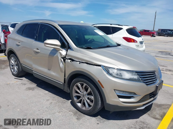 2017 Lincoln MKC Select z VIN 5LMCJ2C91HUL52596, wystawiony jako IAAI lot #42247931 z przebiegiem 81 126 mil mil oraz . Historia ofert i sprzedaży dostępna na DreamBid. Obrazek 1.