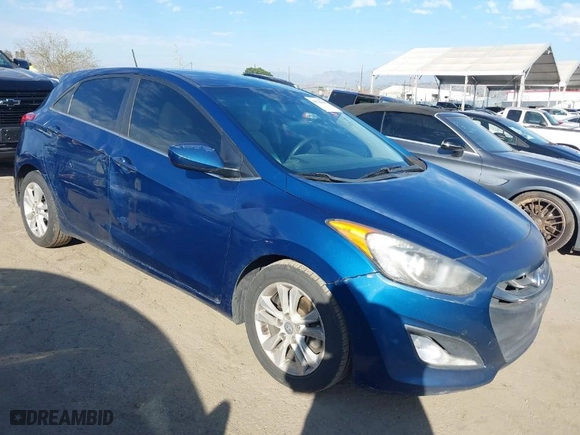 2015 Hyundai Elantra GT with VIN KMHD35LH3FU249316, listed as a IAAI auction lot 41700406 with NaN miles. Bid and sale history available at carsss.com. Image 1.