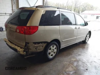 2007 Toyota Sienna CE with VIN 5TDZK23C27S048500, listed as a IAAI auction lot 42021597 with 169,307 mi miles. Bid and sale history available at carsss.com. Image 4.