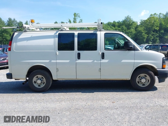 2017 Chevrolet Express Cargo with VIN 1GCWGAFF9H1268851, listed as a IAAI auction lot 42553603 with 231,252 mi miles and . Bid and sale history available at DreamBid. Image 12.