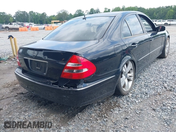 2005 Mercedes-Benz E 500 z VIN WDBUF70J85A683972, wystawiony jako IAAI lot #42400796 z przebiegiem 227 867 mil mil oraz . Historia ofert i sprzedaży dostępna na DreamBid. Obrazek 4.