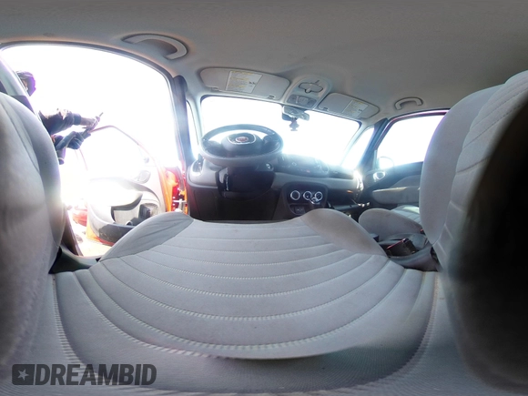 2014 FIAT 500L Easy with VIN ZFBCFABH4EZ018172, listed as a IAAI auction lot 42099424 with 138,650 mi miles and . Bid and sale history available at DreamBid. Image 18.