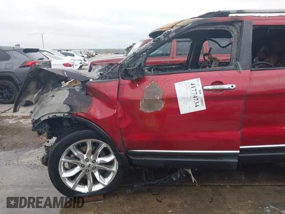 2014 Ford Explorer XLT with VIN 1FM5K7D82EGB58052, listed as a IAAI auction lot 41774734 with 148,612 mi miles. Bid and sale history available at carsss.com. Image 12.