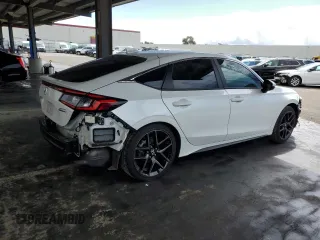 2024 Honda Civic Sport Touring z VIN 19XFL1G85RE012975, wystawiony jako Copart lot #50999015 z przebiegiem 13 552 mil mil oraz Szkoda całkowita • Salvage title. Historia ofert i sprzedaży dostępna na DreamBid. Obrazek 3.