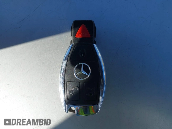 2019 Mercedes-Benz GLC with VIN WDC0J6EB2KF488453, listed as a IAAI auction lot 41678633 with 53,626 mi miles. Bid and sale history available at carsss.com. Image 11.
