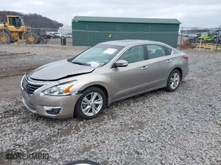 2015 Nissan Altima 2.5 SV with VIN 1N4AL3AP6FC236710, listed as a IAAI auction lot 41934674 with 37,959 mi miles. Bid and sale history available at carsss.com. Image 2.