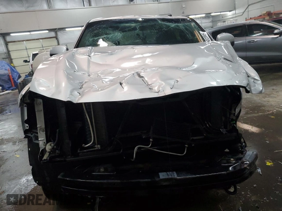 2011 Chevrolet Avalanche LT with VIN 3GNTKFE33BG149330, listed as a Copart auction lot 45932895 with 269,491 mi miles and Salvage title. Bid and sale history available at DreamBid. Image 5.