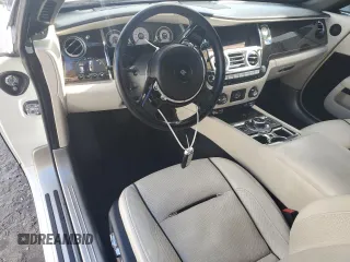 2014 Rolls-Royce Wraith z VIN SCA665C59EUX84411, wystawiony jako Copart lot #74548964 z przebiegiem Nie podano mil oraz Nie do naprawy. Historia ofert i sprzedaży dostępna na DreamBid. Obrazek 8.