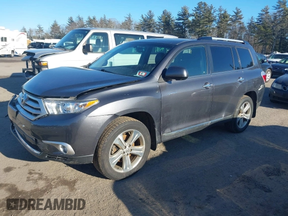 2012 Toyota Highlander Limited with VIN 5TDDK3EH3CS151170, listed as a IAAI auction lot 41710186 with 199,412 mi miles. Bid and sale history available at carsss.com. Image 2.