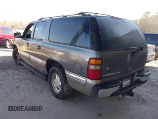 2000 GMC Yukon XL SLT with VIN 3GKFK16T4YG162902, listed as a IAAI auction lot 41682613 with 1 mi miles. Bid and sale history available at carsss.com. Image 3.