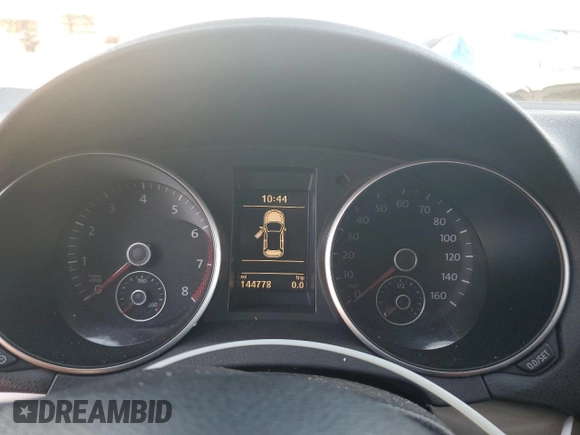 2013 Volkswagen Golf w/Conv & Sunroof с VIN WVWDB7AJ0DW121691, выставлен на аукционе Copart как лот 41679595 с пробегом 144 778 миль миль и Списание • Salvage title. История ставок и продаж доступна на DreamBid. Изображение 9.