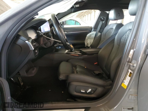 2021 BMW 5 Series 540i with VIN WBA53BJ0XMWX02771, listed as a Copart auction lot 45048705 with Not Provided miles and Salvage Title. Bid and sale history available at DreamBid. Image 7.