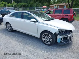 2013 Lincoln MKZ Hybrid z VIN 3LN6L2LU6DR807667, wystawiony jako IAAI lot #42533419 z przebiegiem 90 327 mil mil oraz . Historia ofert i sprzedaży dostępna na DreamBid. Obrazek 1.