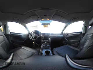 2018 Volkswagen Passat SE z VIN 1VWBA7A38JC004818, wystawiony jako IAAI lot #42205205 z przebiegiem 105 559 mil mil oraz . Historia ofert i sprzedaży dostępna na DreamBid. Obrazek 19.