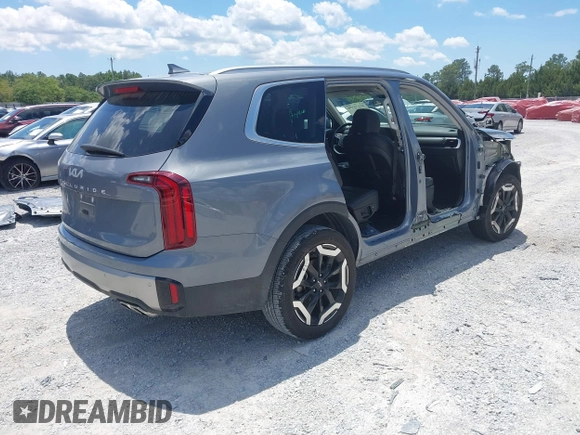 2024 Kia Telluride S z VIN 5XYP64GC4RG557618, wystawiony jako IAAI lot #42179390 z przebiegiem 11 347 mil mil oraz . Historia ofert i sprzedaży dostępna na DreamBid. Obrazek 4.