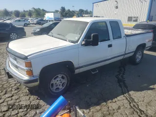 1994 Chevrolet Silverado 2500 z VIN 2GCFK29K2R1151623, wystawiony jako Copart lot #61774945 z przebiegiem 174 838 mil mil oraz Czysty tytuł • Clean title. Historia ofert i sprzedaży dostępna na DreamBid. Obrazek 1.