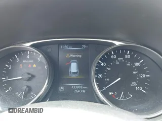 2016 Nissan Rogue SV z VIN KNMAT2MVXGP631725, wystawiony jako IAAI lot #42167551 z przebiegiem 133 982 mil mil oraz . Historia ofert i sprzedaży dostępna na DreamBid. Obrazek 7.