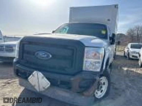 2013 Ford F-250 XL z VIN 1FDBF2B6XDEB43045, wystawiony jako IAAI lot #42511129 z przebiegiem 607 408 mil mil oraz . Historia ofert i sprzedaży dostępna na DreamBid. Obrazek 21.
