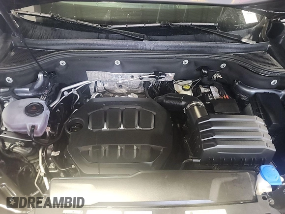2024 Volkswagen Atlas SE with VIN 1V2HR2CAXRC564175, listed as a IAAI auction lot 42731227 with 14,479 mi miles and . Bid and sale history available at DreamBid. Image 7.