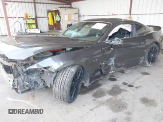 2015 Ford Mustang GT z VIN 1FA6P8CF7F5370481, wystawiony jako IAAI lot #42277005 z przebiegiem 108 976 mil mil oraz . Historia ofert i sprzedaży dostępna na DreamBid. Obrazek 17.