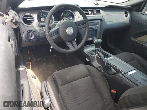2012 Ford Mustang Premium с VIN 1ZVBP8AM6C5268706, выставлен на аукционе Copart как лот 54198285 с пробегом 234 038 миль миль и Чистый • Clean title. История ставок и продаж доступна на DreamBid. Изображение 8.