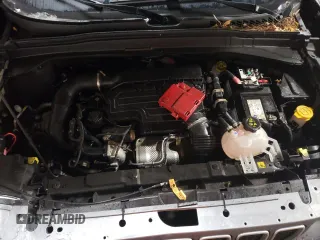 2022 Jeep Renegade Limited z VIN ZACNJDD15NPN49401, wystawiony jako Copart lot #87047184 z przebiegiem 15 165 mil mil oraz Szkoda całkowita • Salvage title. Historia ofert i sprzedaży dostępna na DreamBid. Obrazek 11.