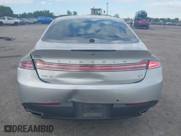 2014 Lincoln MKZ with VIN 3LN6L2GK5ER823529, listed as a IAAI auction lot 42221147 with 151,751 mi miles and . Bid and sale history available at DreamBid. Image 16.
